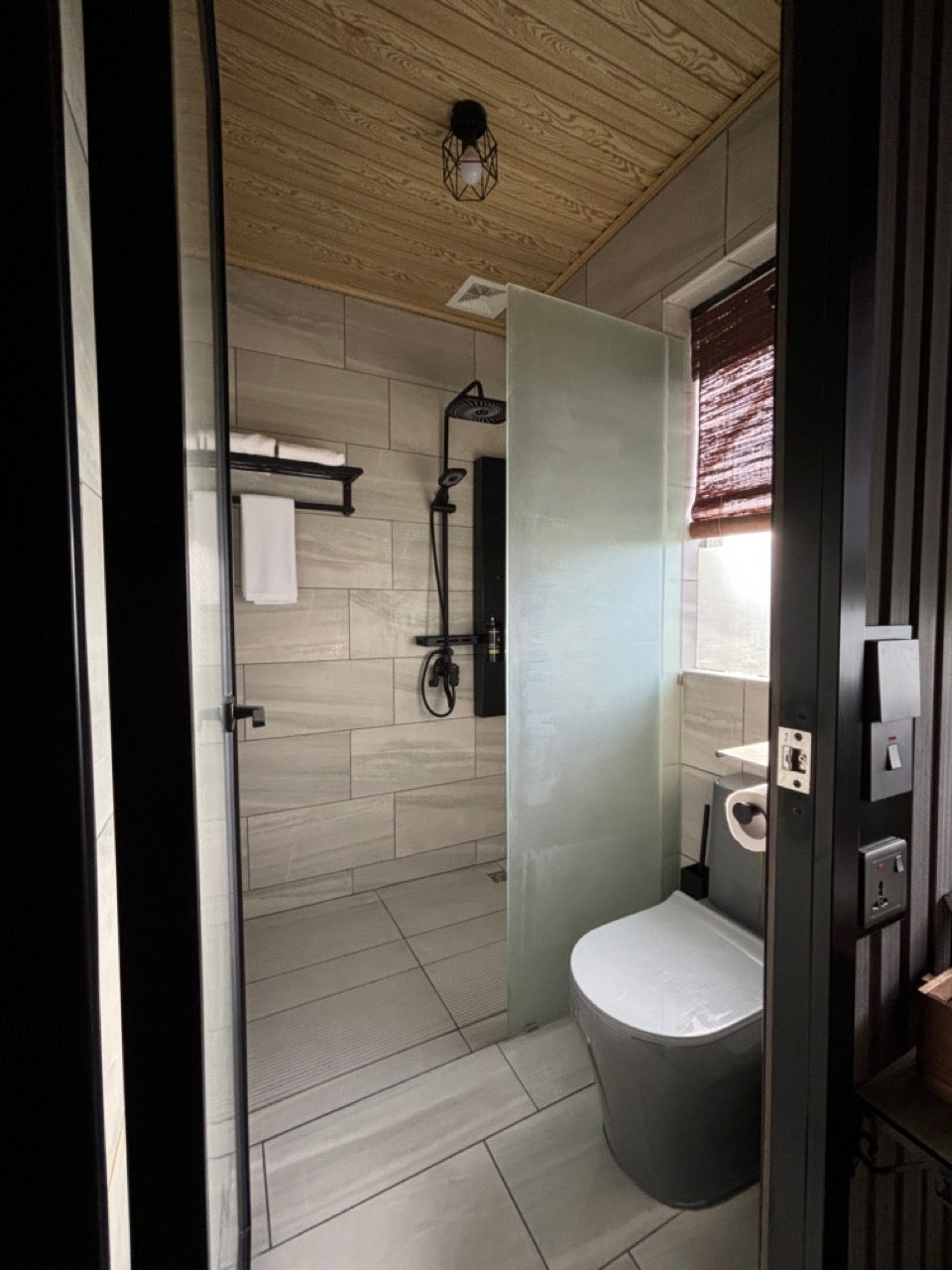 Oriental Twin Room 202