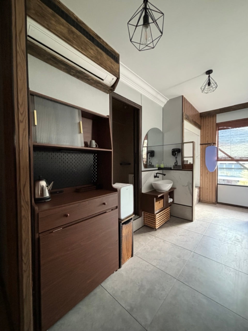 Slumber Quadruple Room 203