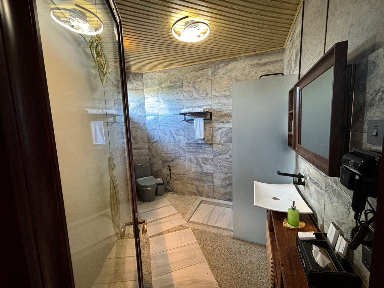 Sensual Triple Room 205